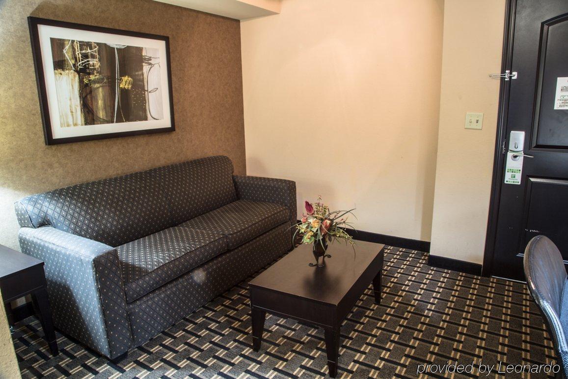 Holiday Inn Arlington Northeast By Ihg Esterno foto